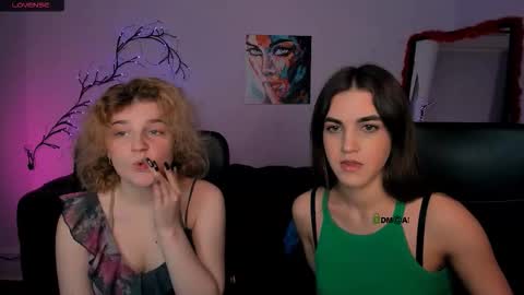 Snapshot of lina_fox12 chatting on 12-15-25, 01:15 lina_fox12 online show from 12-15-25, 01:15