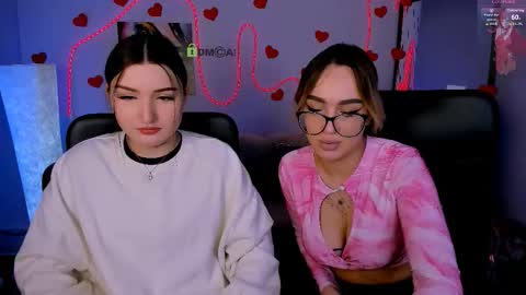 lina_fox12 online show from 02-21-26, 10:16