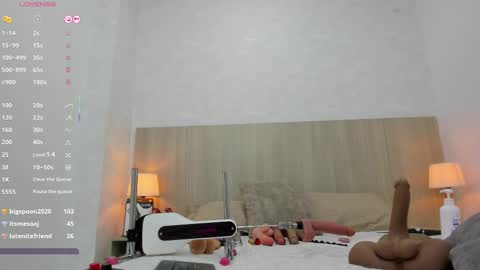   online show from 03-12-25, 02:34