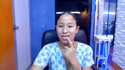 lina_kl online show from 11-04-25, 03:16