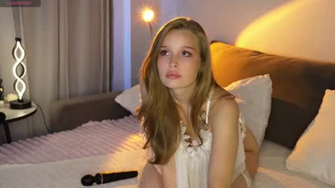 Kriss and Lina online show from 06-14-26, 05:09