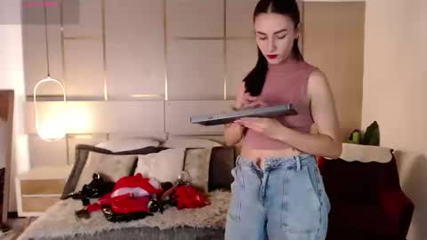 Lina online show from 09-23-25, 08:01