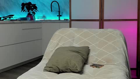 Snapshot of lina_n_kitty chatting on 12-05-24, 02:44 Lina - online show from 12-05-24, 02:44