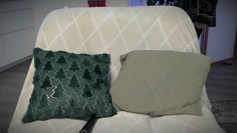 Snapshot of lina_n_kitty chatting on 12-09-24, 06:12 Lina - online show from 12-09-24, 06:12