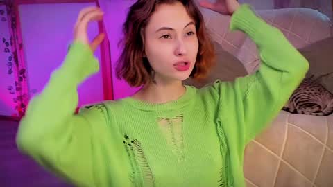 Snapshot of lina_n_kitty chatting on 01-16-25, 09:27 Lina - online show from 01-16-25, 09:27