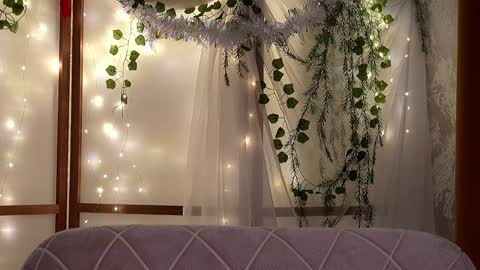 Snapshot of lina_n_kitty chatting on 01-30-25, 05:28 Lina - online show from 01-30-25, 05:28