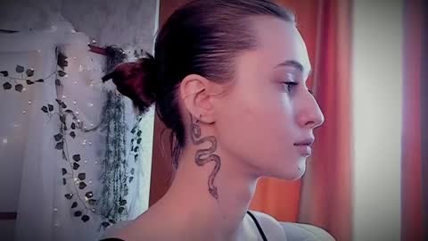 Snapshot of lina_n_kitty chatting on 02-26-25, 10:36 Lina - online show from 02-26-25, 10:36