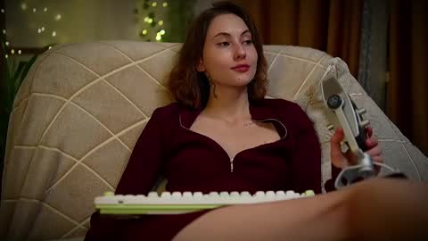 Snapshot of lina_n_kitty chatting on 03-01-25, 08:31 Lina - online show from 03-01-25, 08:31