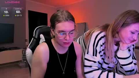 Snapshot of lina_nik chatting on 10-18-25, 08:31 lina_nik online show from 10-18-25, 08:31