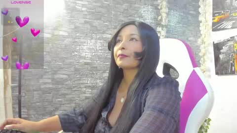 LINA SANCHEZ online show from 05-26-26, 01:40