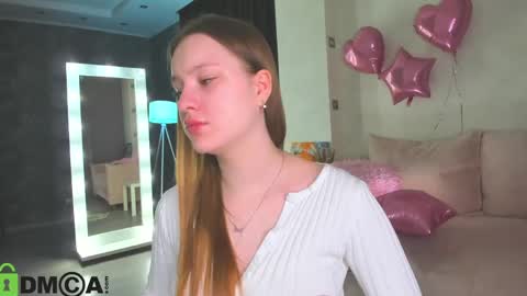 Lina online show from 05-10-26, 01:11