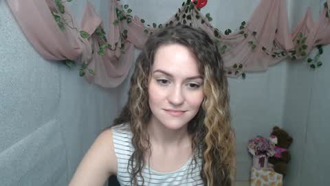 Snapshot of lina_star_s chatting on 12-26-24, 10:26 Lina online show from 12-26-24, 10:26