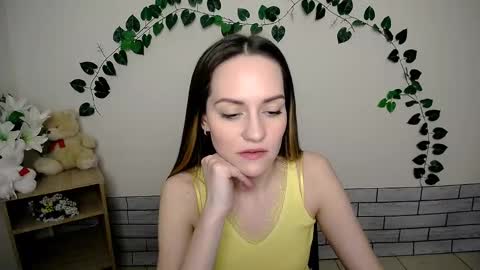 Snapshot of lina_star_s chatting on 01-25-25, 06:45 Lina online show from 01-25-25, 06:45