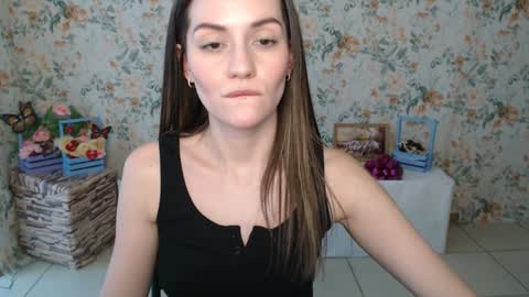 Snapshot of lina_star_s chatting on 02-04-25, 09:49 Lina online show from 02-04-25, 09:49