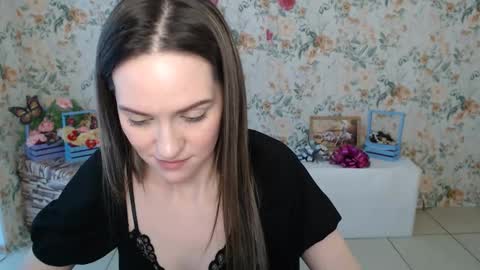 Snapshot of lina_star_s chatting on 02-12-25, 09:52 Lina online show from 02-12-25, 09:52