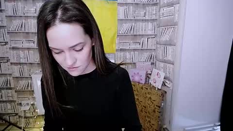 Snapshot of lina_star_s chatting on 09-27-25, 07:02 Lina online show from 09-27-25, 07:02