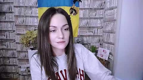 Snapshot of lina_star_s chatting on 10-26-25, 08:20 Lina online show from 10-26-25, 08:20