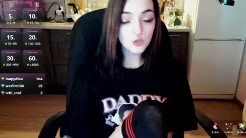 Snapshot of lina_tyaan chatting on 12-19-24, 11:18 Lina 3  1715622743 online show from 12-19-24, 11:18