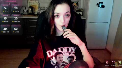 Snapshot of lina_tyaan chatting on 12-24-24, 08:33 Lina 3  1715622743 online show from 12-24-24, 08:33