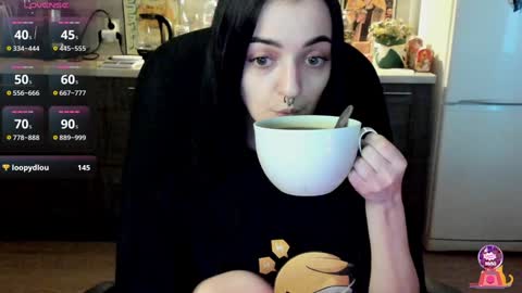 Snapshot of lina_tyaan chatting on 01-16-25, 11:37 Lina 3  1715622743 online show from 01-16-25, 11:37