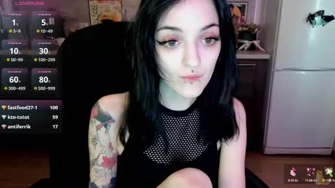 Snapshot of lina_tyaan chatting on 02-28-25, 10:09 Lina 3  1715622743 online show from 02-28-25, 10:09