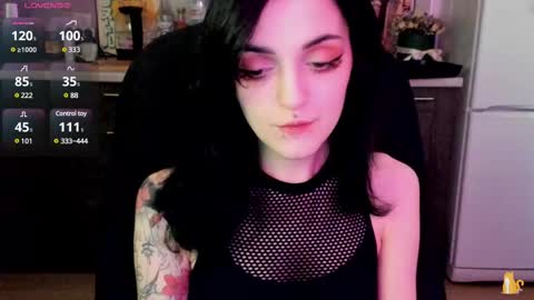 Snapshot of lina_tyaan chatting on 03-05-25, 08:10 Lina 3  1715622743 online show from 03-05-25, 08:10