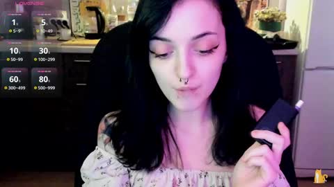 Snapshot of lina_tyaan chatting on 03-06-25, 08:30 Lina 3  1715622743 online show from 03-06-25, 08:30