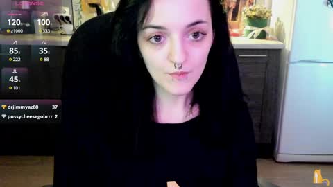 Snapshot of lina_tyaan chatting on 03-07-25, 10:56 Lina 3  1715622743 online show from 03-07-25, 10:56