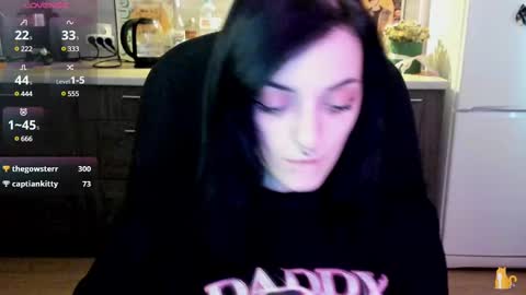 Snapshot of lina_tyaan chatting on 03-10-25, 01:54 Lina 3  1715622743 online show from 03-10-25, 01:54