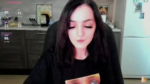 Snapshot of lina_tyaan chatting on 09-11-25, 08:03 Lina 3  1715622743 online show from 09-11-25, 08:03