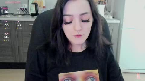 Snapshot of lina_tyaan chatting on 09-12-25, 07:08 Lina 3  1715622743 online show from 09-12-25, 07:08