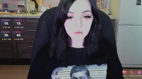 Snapshot of lina_tyaan chatting on 09-30-25, 09:14 Lina 3  1715622743 online show from 09-30-25, 09:14