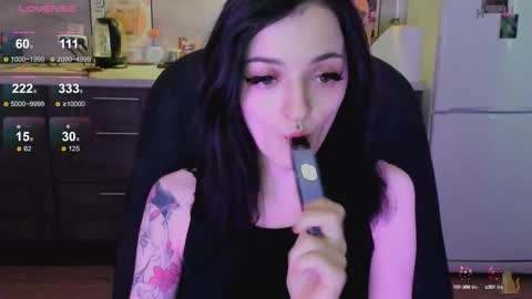Snapshot of lina_tyaan chatting on 10-04-25, 06:33 Lina 3  1715622743 online show from 10-04-25, 06:33
