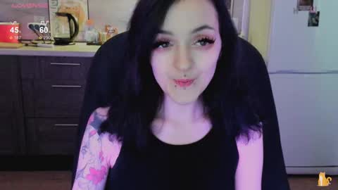 Snapshot of lina_tyaan chatting on 10-06-25, 07:28 Lina 3  1715622743 online show from 10-06-25, 07:28