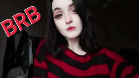 Lina 3  1715622743 online show from 11-20-25, 07:41