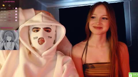 Snapshot of linaandliam chatting on 02-04-25, 11:05 linaandliam online show from 02-04-25, 11:05