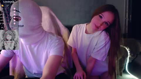 Snapshot of linaandliam chatting on 02-14-25, 10:25 linaandliam online show from 02-14-25, 10:25