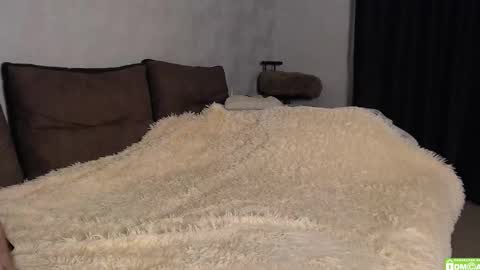 Snapshot of linaandliam chatting on 10-09-25, 04:27 linaandliam online show from 10-09-25, 04:27