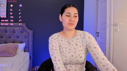 Lina online show from 04-02-26, 11:30