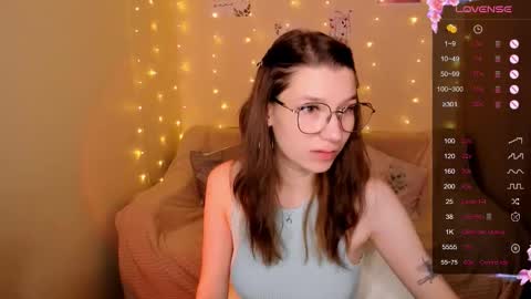 Snapshot of linablossom chatting on 09-28-25, 02:28 Lina online show from 09-28-25, 02:28