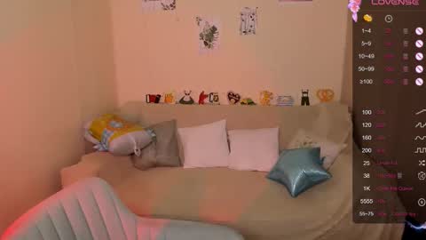 Snapshot of linablossom chatting on 10-04-25, 02:31 Lina online show from 10-04-25, 02:31