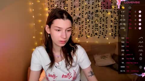 Snapshot of linablossom chatting on 11-06-25, 08:48 Lina online show from 11-06-25, 08:48