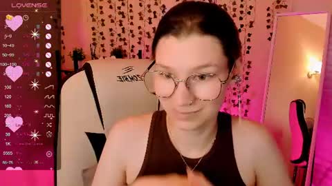 Lina online show from 06-13-26, 03:59