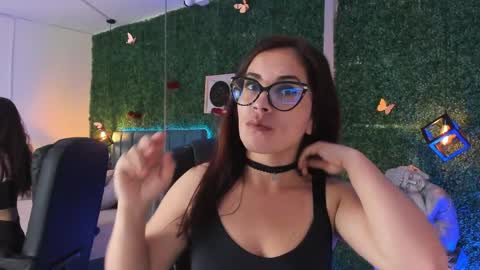 Lina  online show from 04-21-26, 11:27