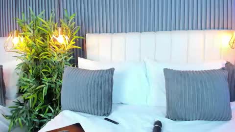 LinaGlam online show from 10-20-25, 10:43