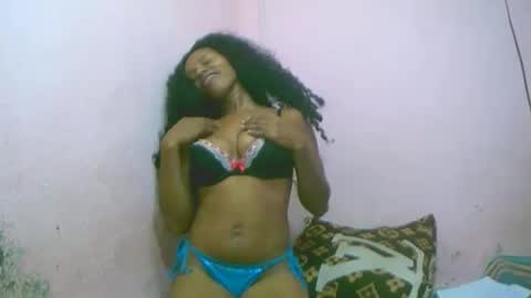 linah1123 online show from 12-04-25, 09:12