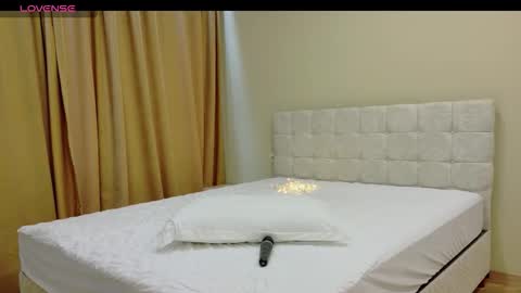 Anna online show from 03-11-26, 03:56