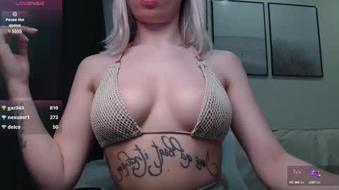 Lina online show from 03-02-25, 08:07