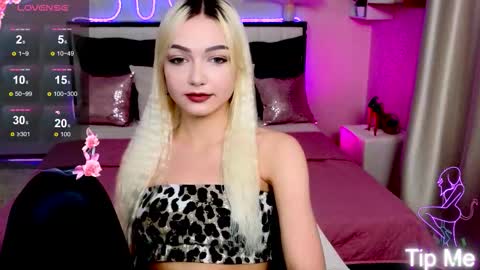 Snapshot of linalirian chatting on 09-13-25, 03:23 I am Lina online show from 09-13-25, 03:23