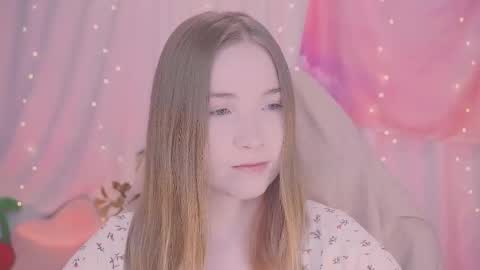 Lina online show from 12-21-25, 04:52